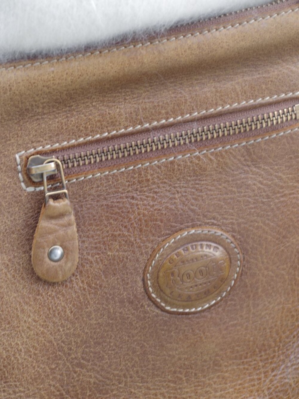 Vintage Leather Roots Purse Made Cananda - Picture 4 of 8